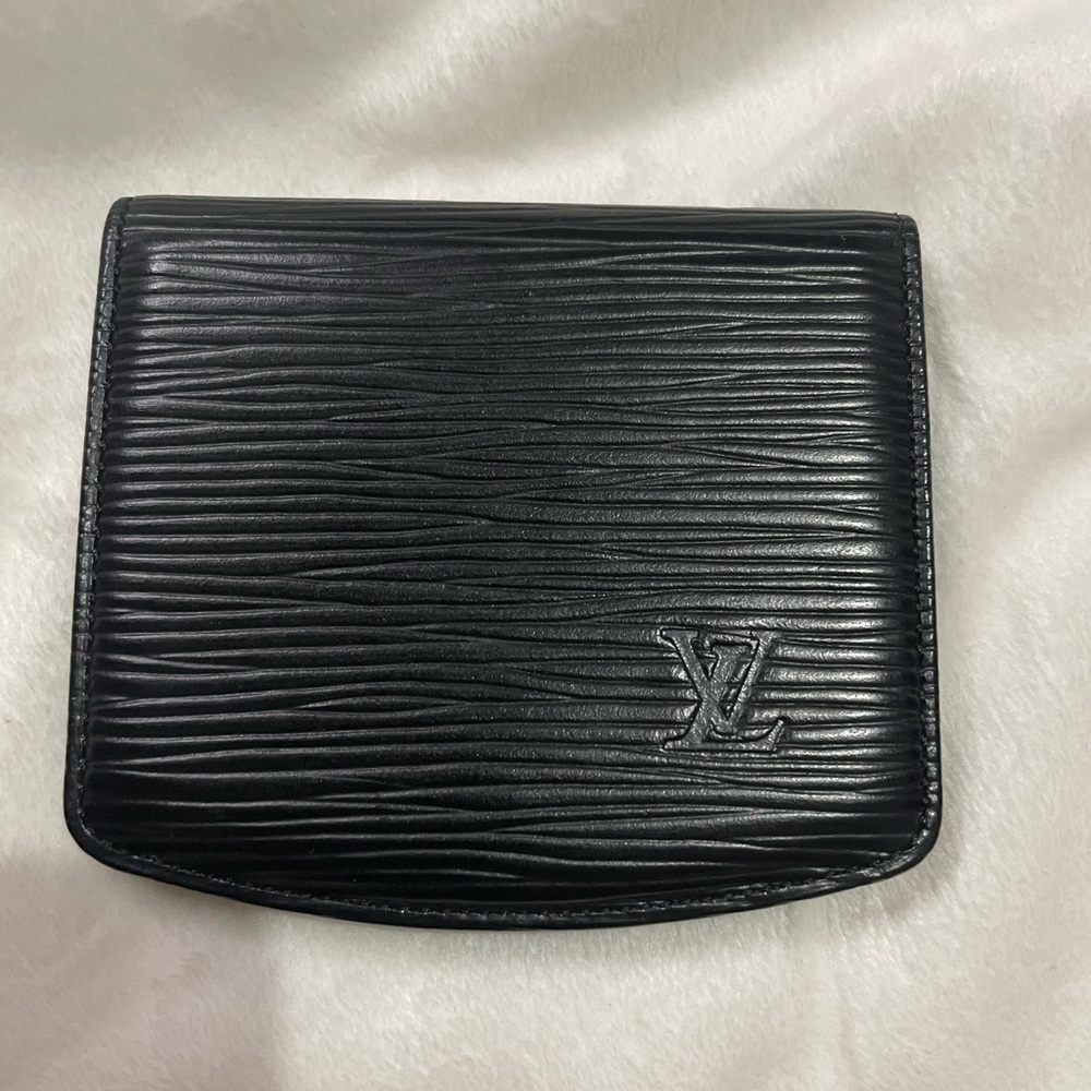 Louis Vuitton black Epi coin wallet 🖤